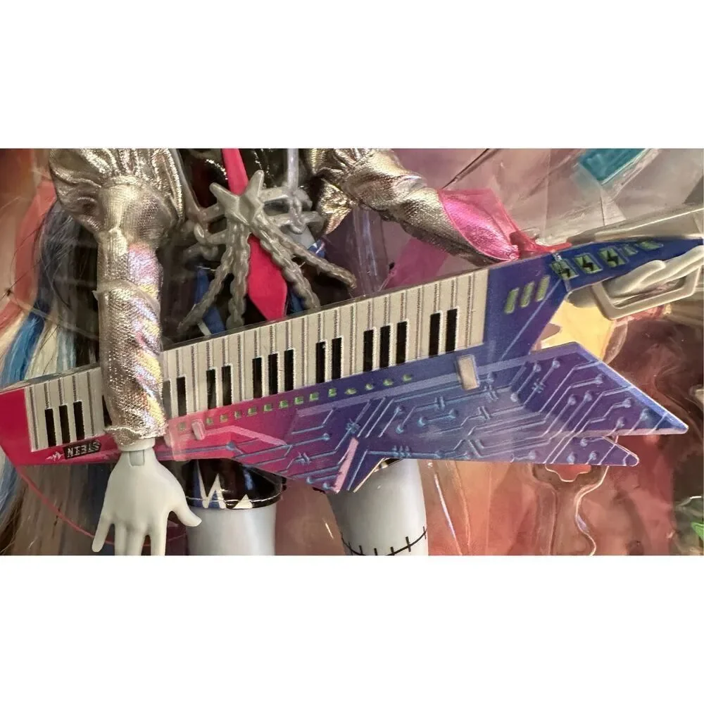 Monster High Doll, Amped Up Frankie Stein Rockstar NIB